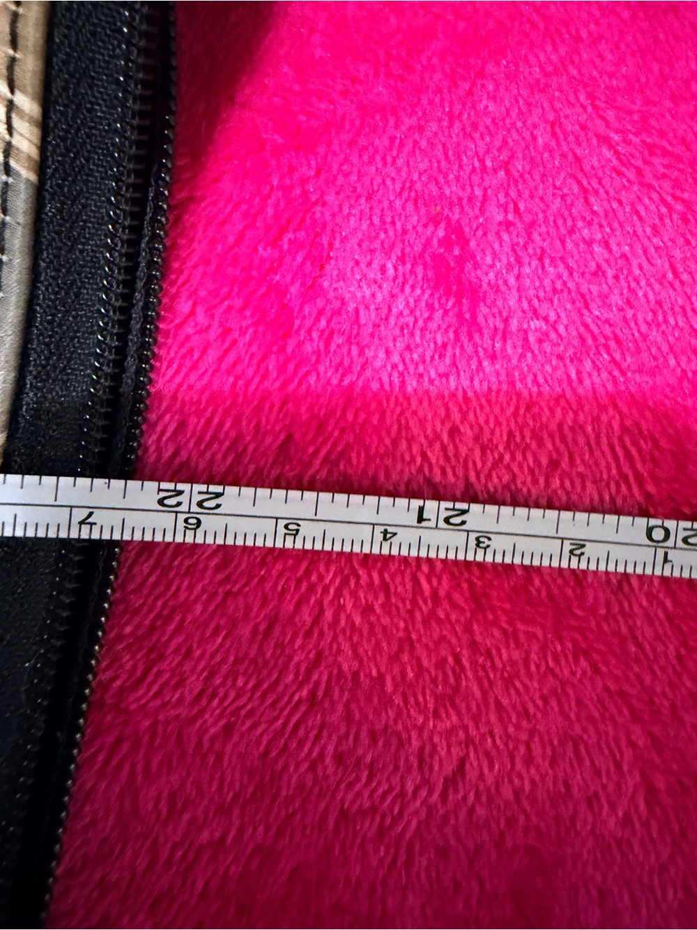 Coach Multicolor Signature Shoulder Crossbody in Neutral Tones - Picture 11 of 12